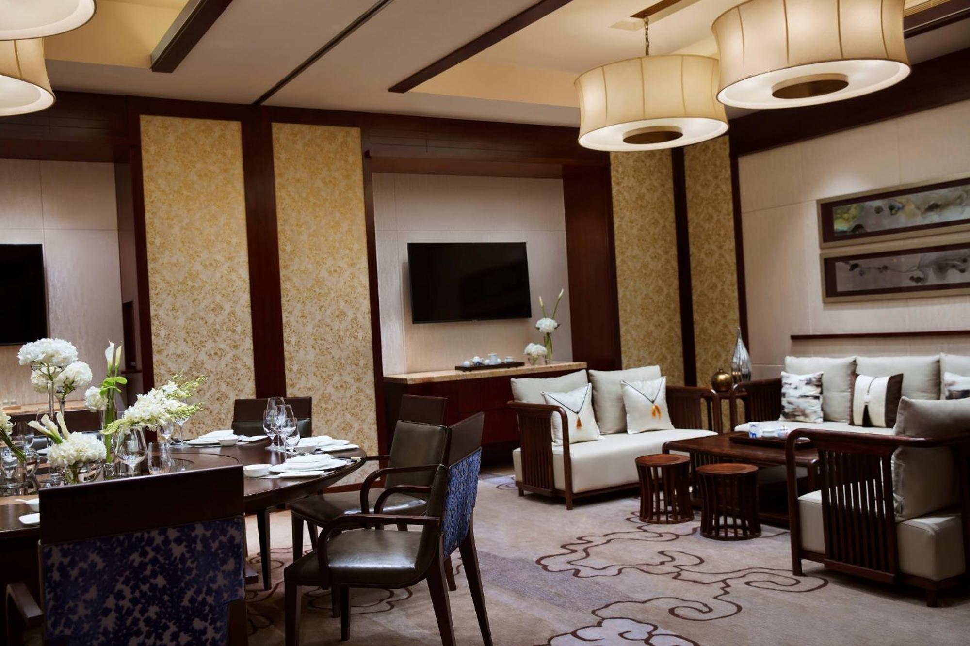 Renaissance Wuhan Hotel Extérieur photo