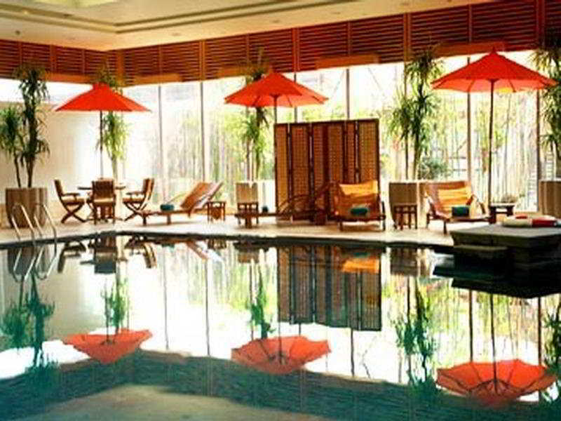 Renaissance Wuhan Hotel Extérieur photo